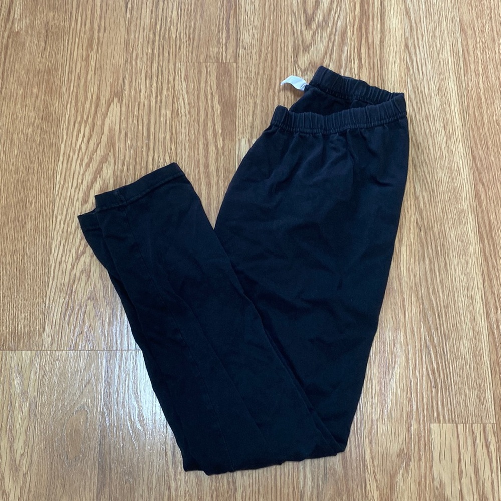 Black leggings